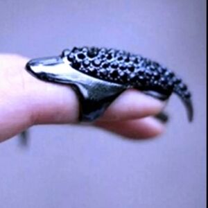 10 Piece Sharp Faux Nail Black Fingertip Rings Collection